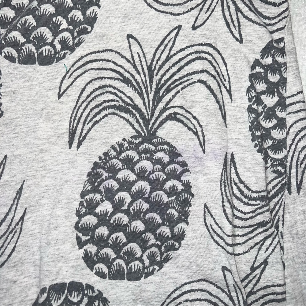 Old Navy gray pineapple girls dress. Size large, 10/12. 100% cotton